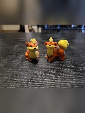 Growlithe Figures